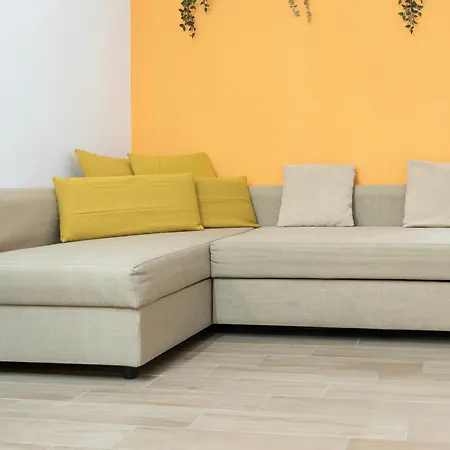 Giulia's Apartment *